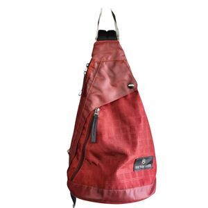 Victorinox Swiss Army Crossbody MonoSling Backpack Gym Bag Red Electronic Pocket